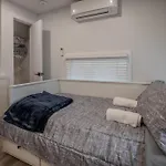 Studio 3 Minutes From Downtown - Free Parking