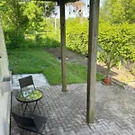 Guest house Nature Retreat In The City *