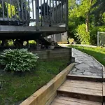 Guest house Nature Retreat In The City