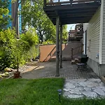Guest house Nature Retreat In The City Ottawa