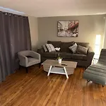 Big & Bright Room,21