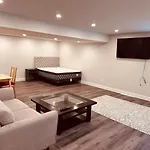 Alma Place