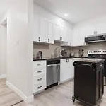 Private Home In Nepean For Family - 14 Minutes From Downtown