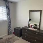 Cozy Shiny Room For Females Only - Pour Les Femmes Seulement