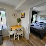 Jstlikehome - Old Ottawa Suite & Guesthouse