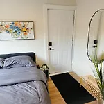 Jstlikehome - Old Ottawa Suite & Guesthouse