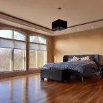 Manotick Villa Ottawa