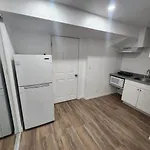 A Bright Cozy 1 Bedroom Unit In The Basement