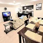 Graceful Oasis Homestay *