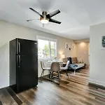 Easy Access To Downtown - Spacious Apartment
