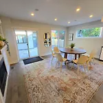 Byward-Market Luxury Guesthouse
