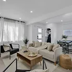 Modern 2br Near Downtown Free Parking Apartment *