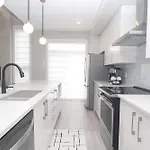 Holiday home Tranquil Nest By The Airport Ottawa