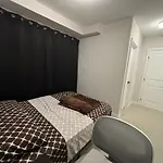 Cozy Modern Home In A Family Friendly Neighborhood