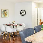 Cozy Modern 4br With Sunny Patio *