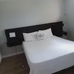 The Basement By The Side Door Guest House