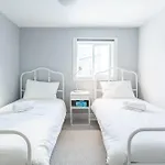 3 Bedroom Modern Home With Parking