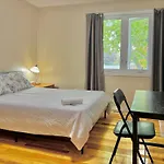 Free Parking Cozy Bedroom With Shared Bathroom