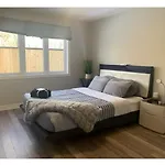 Lovely One Bedroom Suite Just 4 Minutes From Ottawa Int Airport