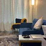 Lovely One Bedroom Just 4 Minutes From Int Airport Homestay Ottawa
