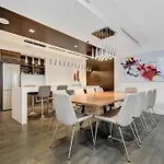 Luxury 2-Bedroom Penthouse Downtown With Free Parking