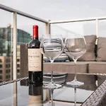 Luxury 2-Bedroom Penthouse Downtown With Free Parking