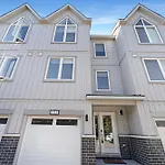 Longe\'S Place Townhouse In Ottawa
