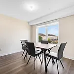 Longe\'S Place Townhouse In Ottawa