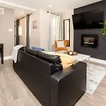 Pet-friendly 2br - Near University