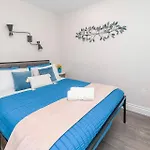 Apartment Modern 2br With Pet Friendly - Near Ottawa