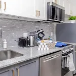Modern 2br With Pet Friendly - Near * Ottawa