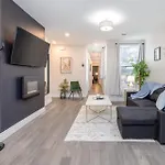 Modern 2br With Pet Friendly - Near Apartment