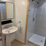 Private Entrance, Private Bathroom, Bedroom And Workspace Apartment Ottawa