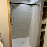 Apartment Private Entrance, Private Bathroom, Bedroom And Workspace *