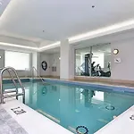 Luxurious 2bd 2bth Underground Parking Apartment Ottawa