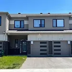 Holiday home Lovely 2 Bedroom 2 Bath Ottawa