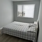 Lovely 2 Bedroom 2 Bath Holiday home Ottawa