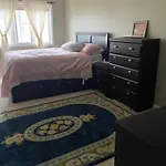 Cute 3 Bedrooms Townhouse In Kanata Holiday home *