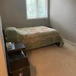 Cute 3 Bedrooms Townhouse In Kanata Holiday home
