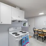 Cute & Comfy 1-Bedroom
