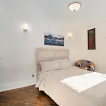Private 3 Bedrooms Downtown W Balcony