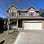 Spacious 4Br Near Kanata Tech Park