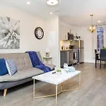 Modern 1br King Bed Near Rideau River & Dt *