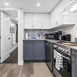 Charming 1Br Flat In Ottawa Historic Lower Town