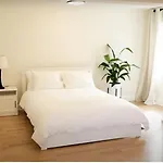 Adeline House Holiday home *