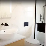 Adeline House Holiday home *