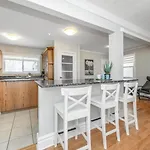 Entire House With 6 Bedrooms, 2 Full Bathrooms, And 1 Half Bathroom Holiday home