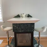 Ciceks Thornbury * Ottawa
