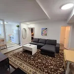 Byward Market Downtown Guesthouse