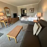 Rideau Heights Inn
